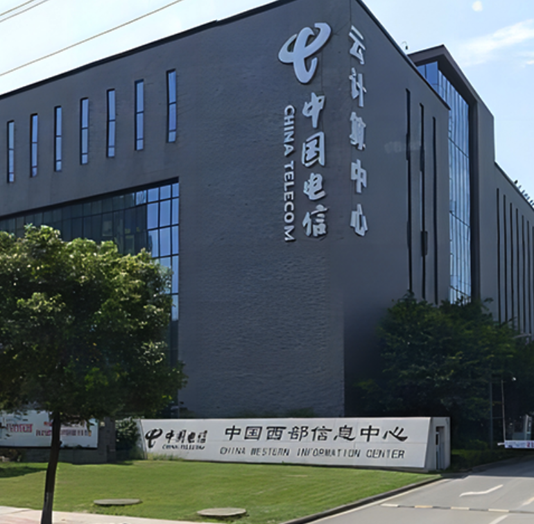 公司官网搭建指南：精选域名与服务器提供商