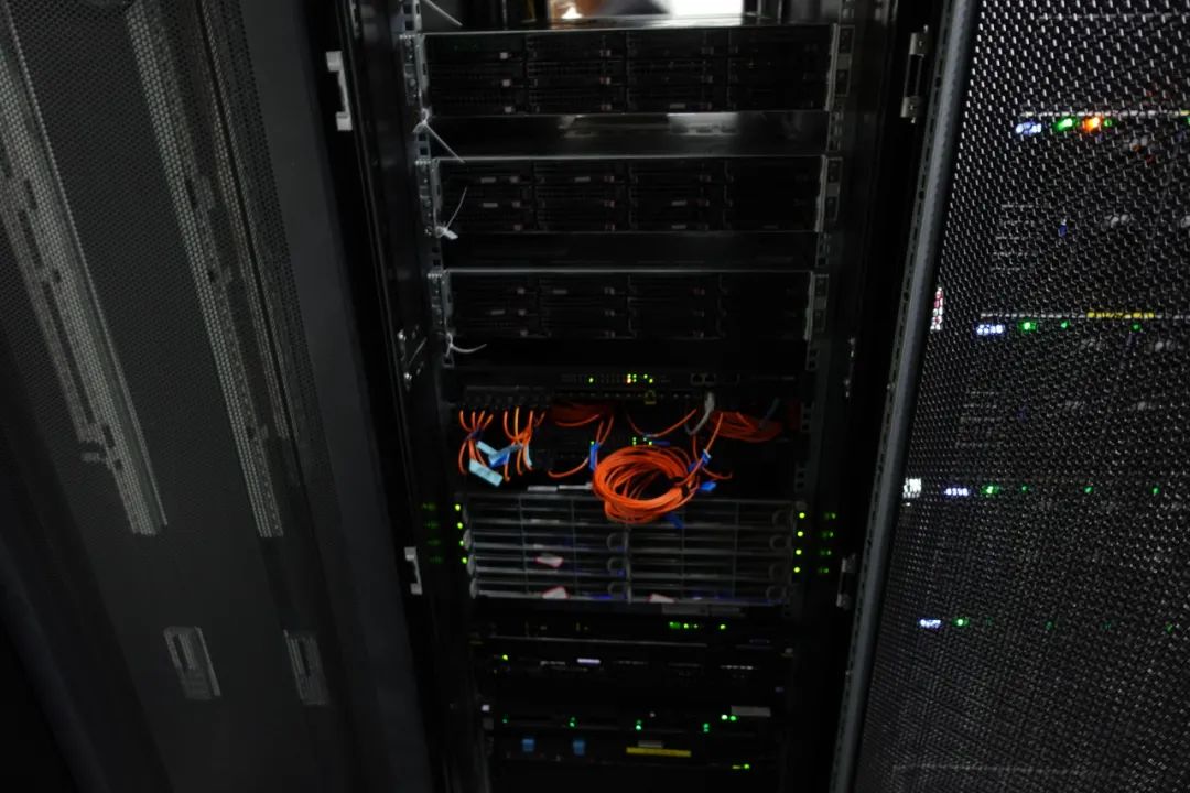 如何根据我的业务需求选择最合适的CPU？