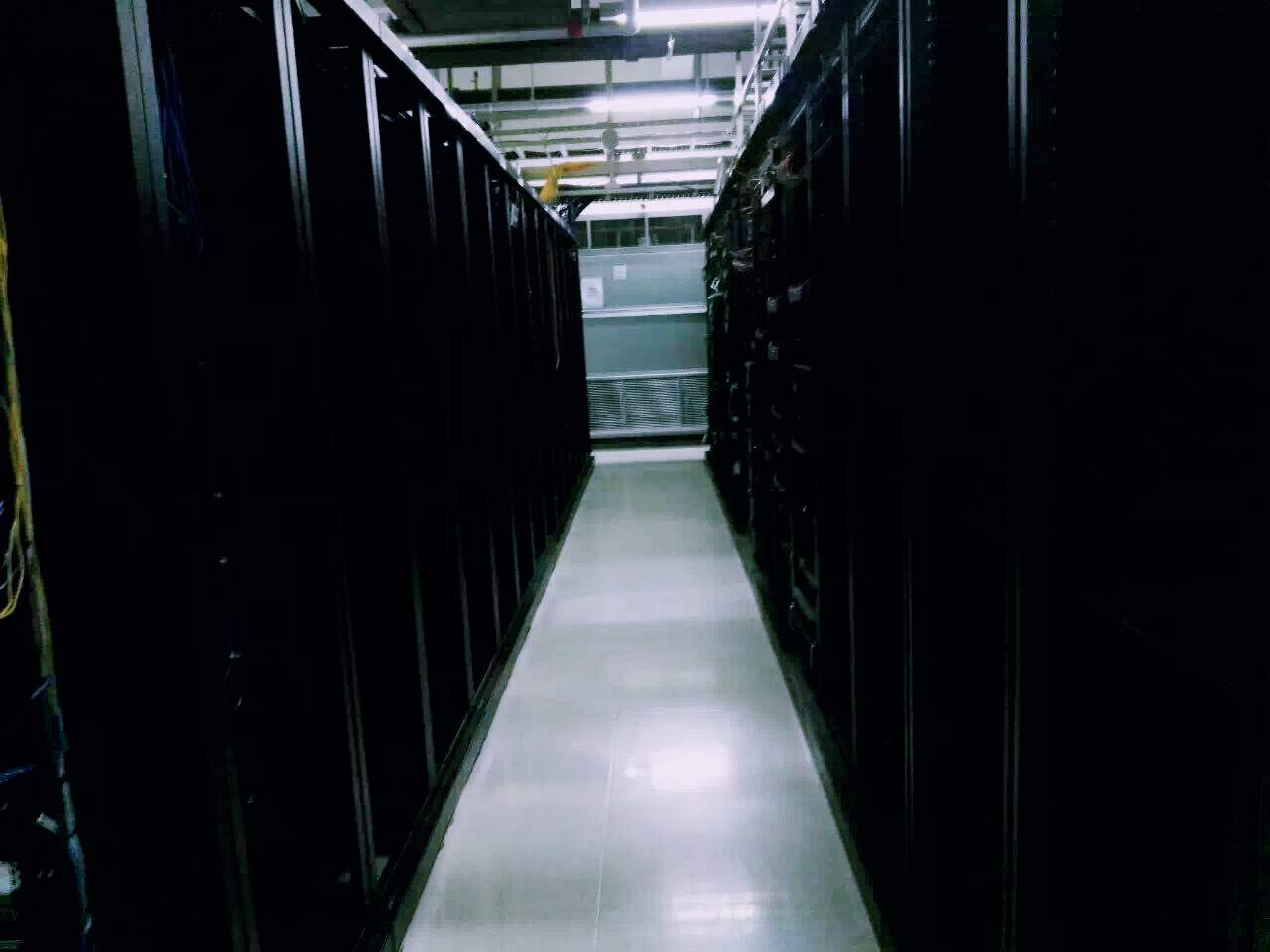 服务器托管可以减轻用户的负担,其特点是什么? 服务器托管可以减轻用户的负担,其特点是什么?